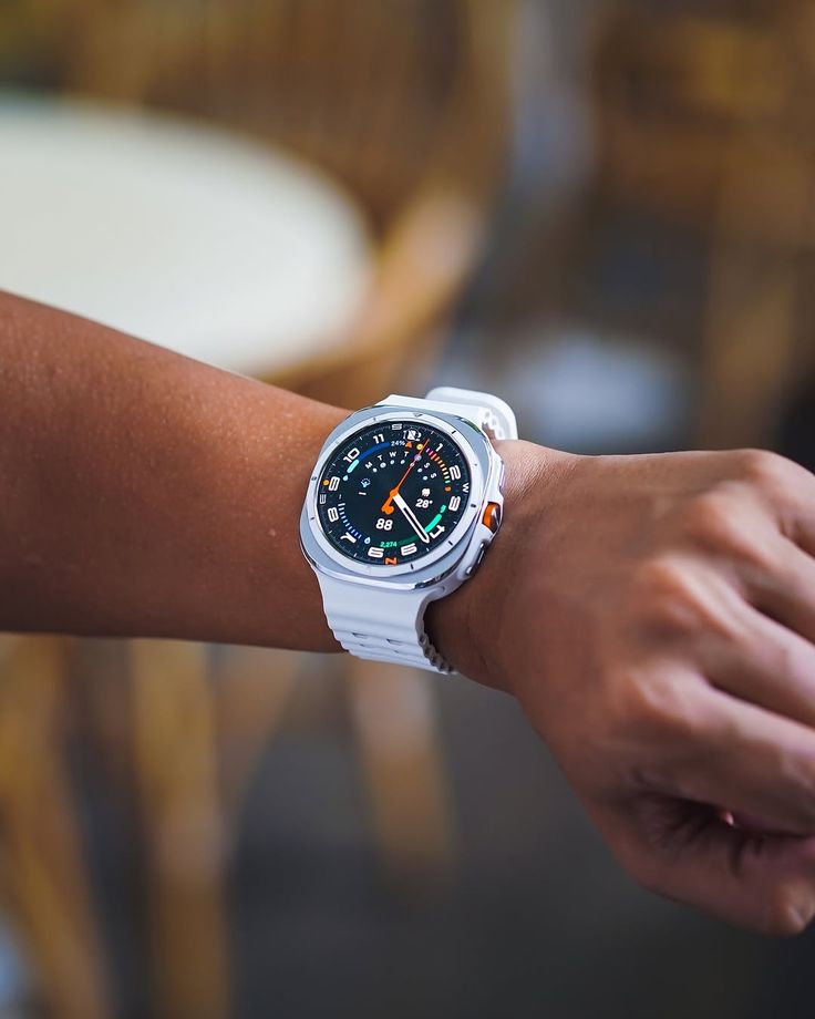 Samsung Galaxy Watch Ultra –  Smartwatch